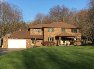4643 Day Rd, Lockport, NY 14094