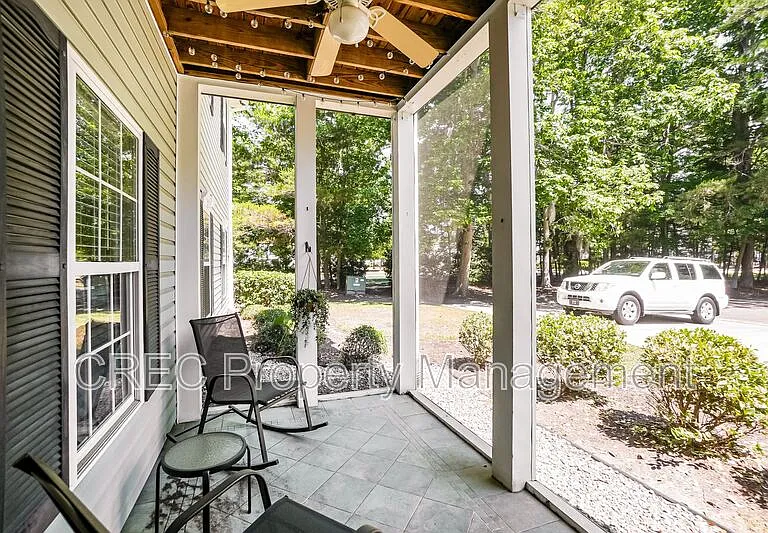 1202 Grove Park Dr — Photo 16
