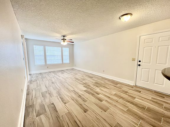 4th image of 1049 S Hiawassee Rd #1-3414-1