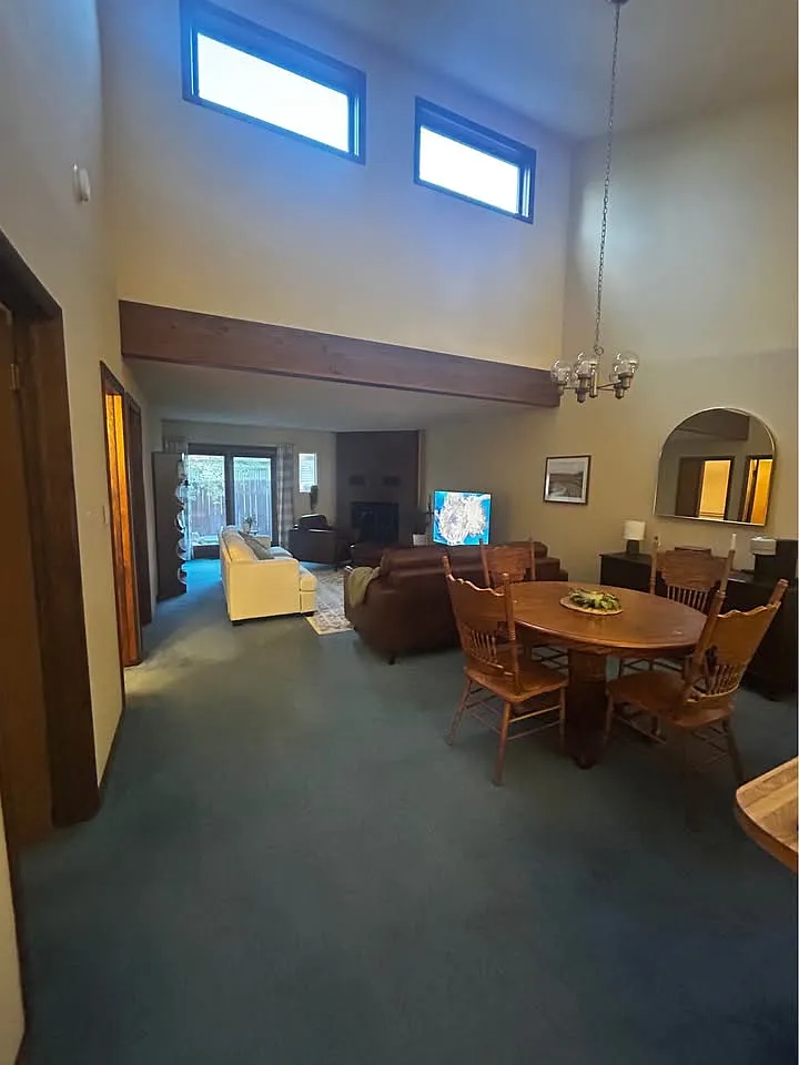 2 bed, 1320 sqft, $1,575 — Photo 3