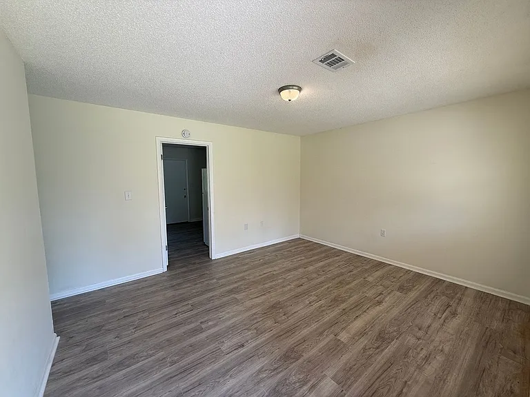 348 Schley Cir — Photo 11