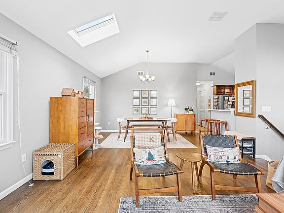 2nd image of 359 Webster Ave #2