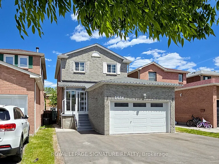 1634 Fairfield Cres #MAIN — Photo 2