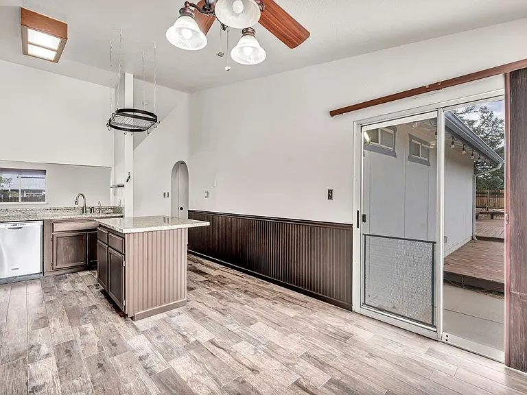 17575 Parrot Dr — Photo 10