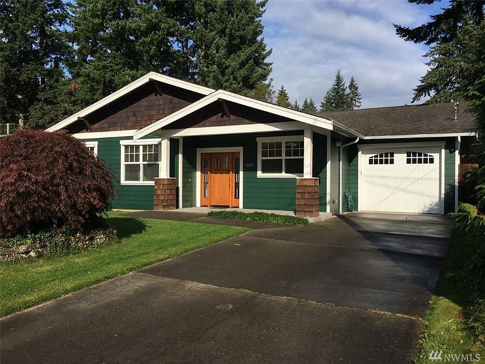 1st image of 1022 166th Pl NE