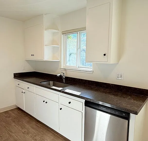 2053 Central Ave (LO) — Photo 12
