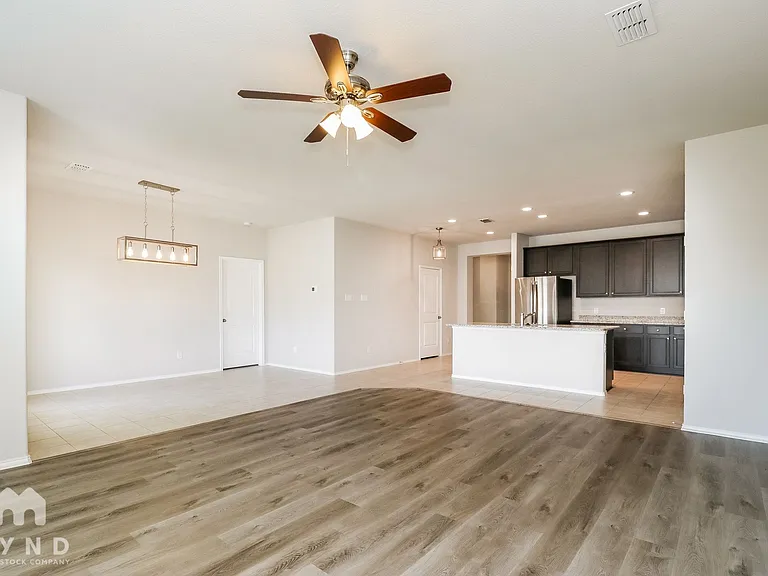 6209 Jackstaff Dr — Photo 4