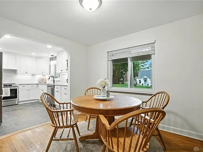 108 Napoleon Dr — Photo 8