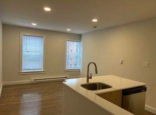 535 Beacon St #21, Boston, MA 02215