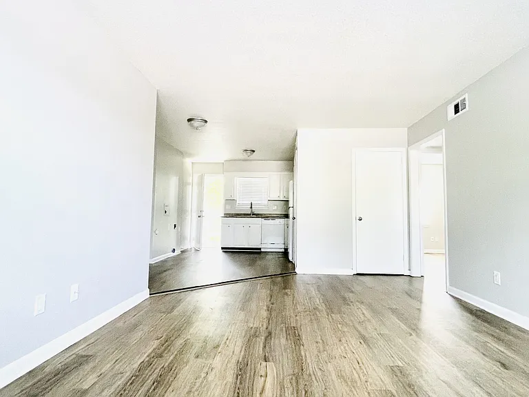 124 Dabbs Ave #130-A — Photo 2