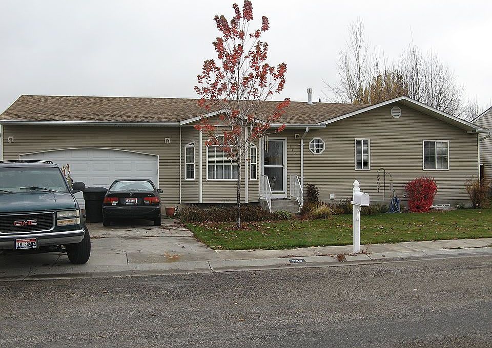 1st image of 743 Laleene Dr
