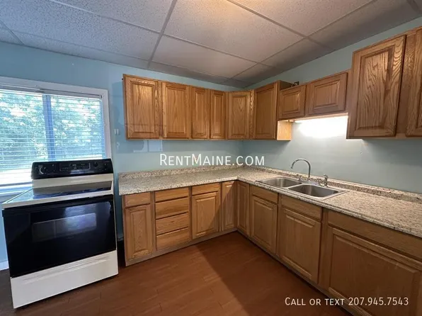 28 Congress St APT 7, Old Town, ME 04468