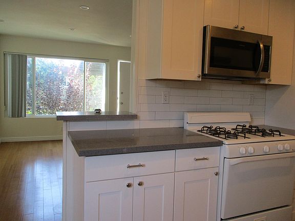 2nd image of 4327 Inglewood Blvd APT 10