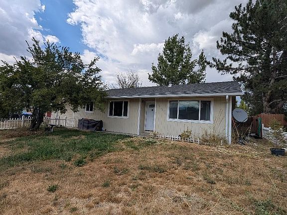 3rd image of 709-985 Lake Ave