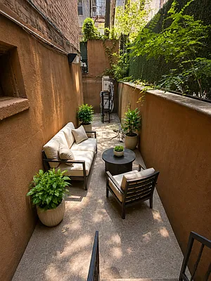 Outdoor, photo 1
