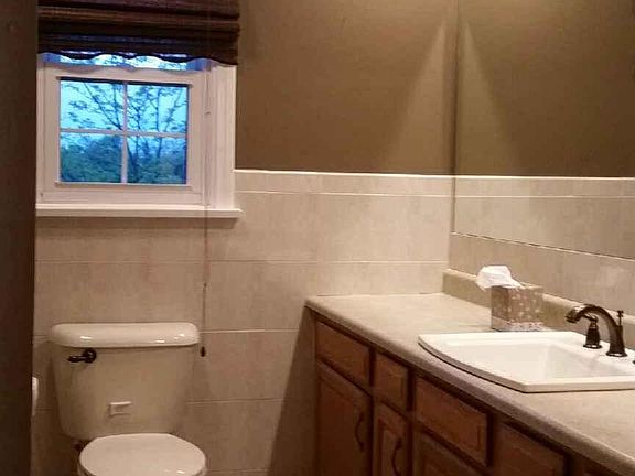 2nd image of 2430 Brentwood Ct