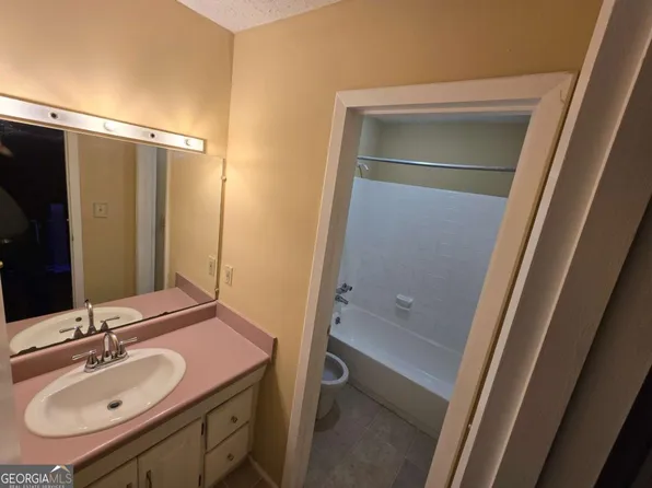 1811 Ashborough Cir SE APT G, Marietta, GA 30067