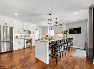 1412 Gettysburg Ave N, Golden Valley, MN 55427