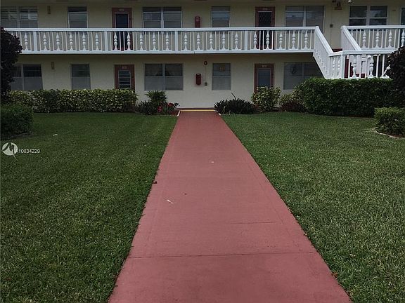 4th image of 194 Durham Cir #D-194
