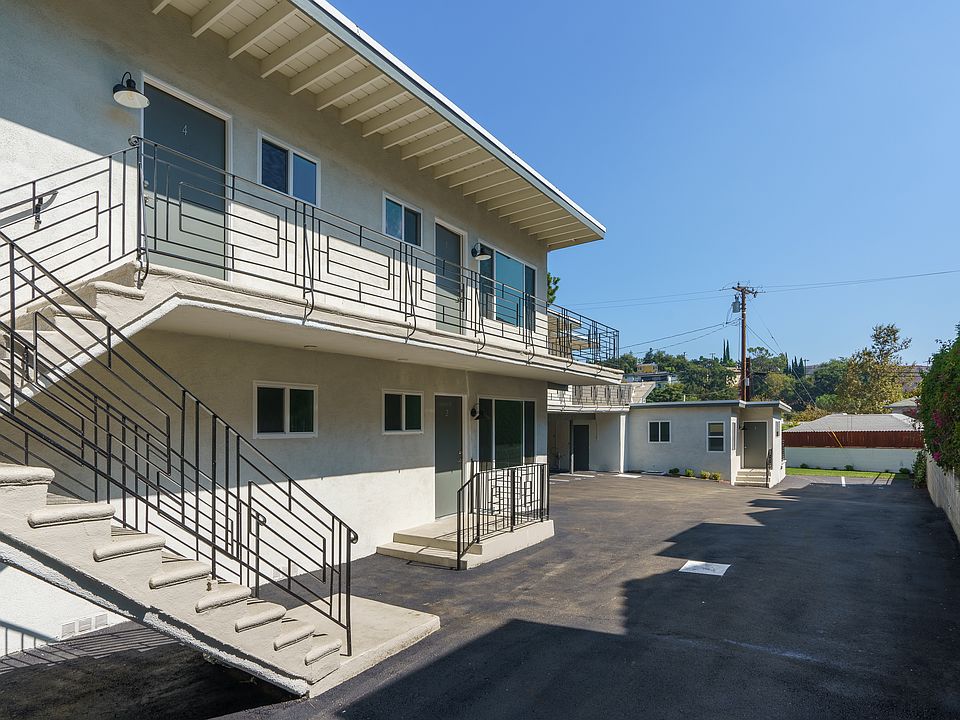1st image of 2113 Glenada Ave #1/4