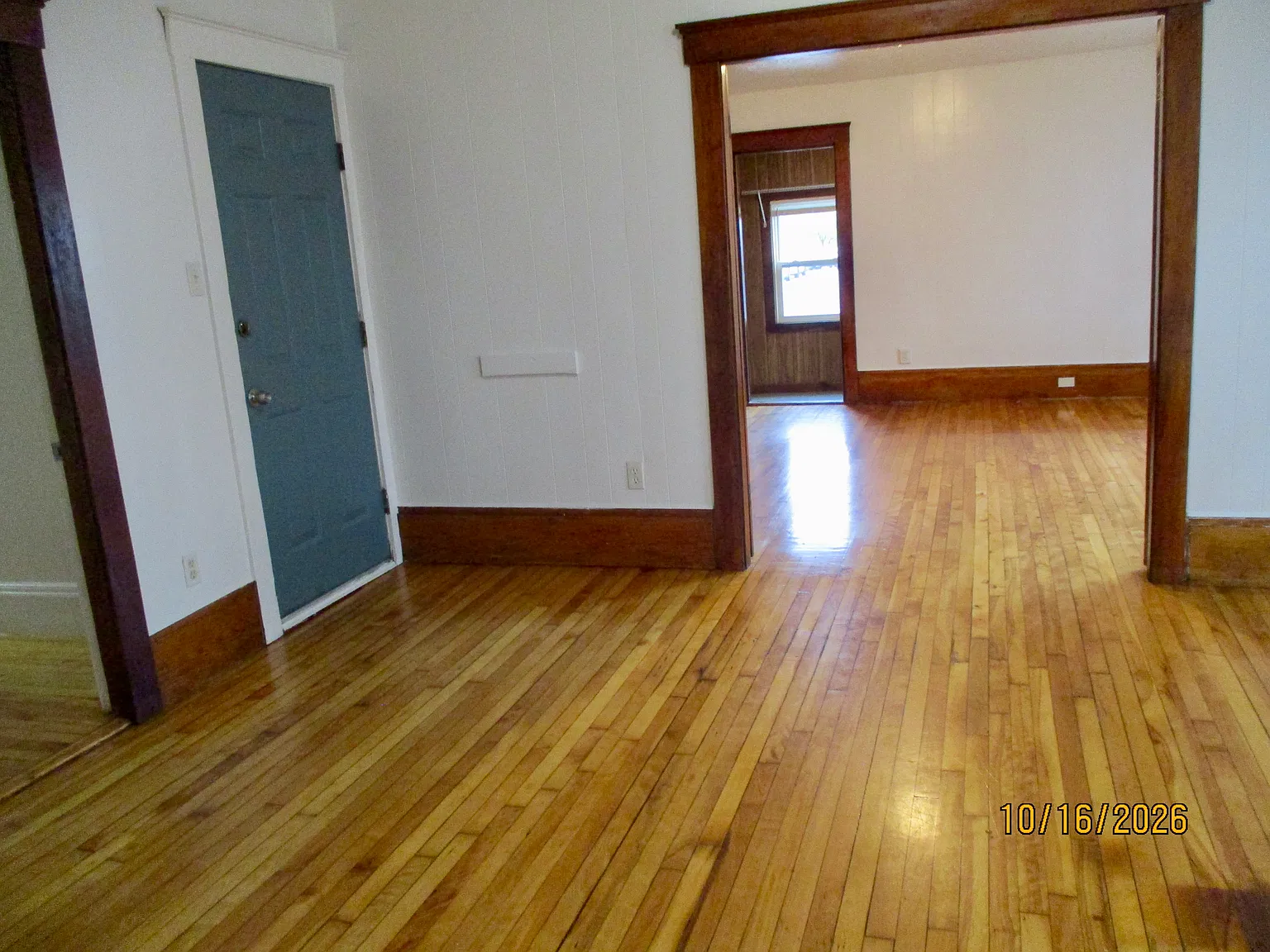 3 bed, $1,900 — Photo 4