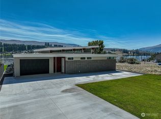 126 Coles View Ln, Chelan, WA 98816
