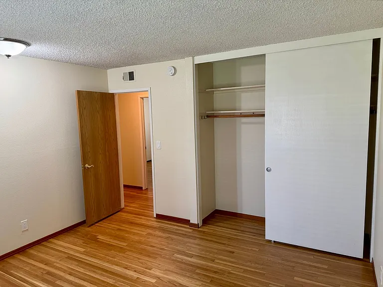 3123 W Teranimar Dr — Photo 10