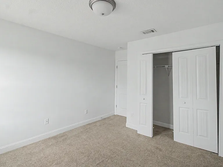 390 Fairview Cir — Photo 20