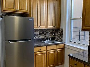 25-71 31st St #10, Astoria, NY 11102