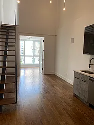 Rented by Loom Capital Group Inc.