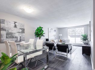 14 Oxford St #110-410, Strathroy Caradoc, ON N7G 2Z9