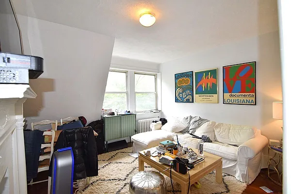 Rented by Manhattan Spaces | media 9