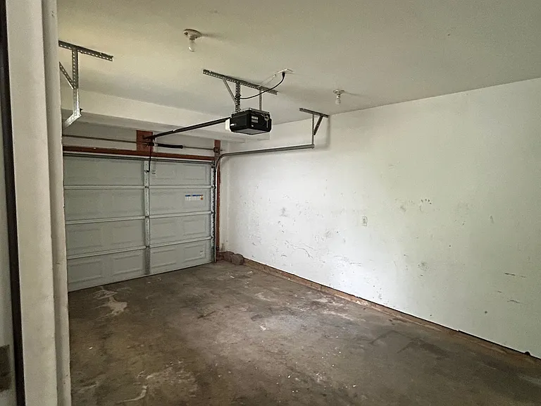 221 Southfield Dr #1 — Photo 18