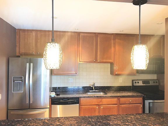 4th image of 6300 Hil Mar Dr Unit 6