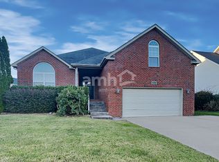 1223 Chapmans Retreat Dr, Spring Hill, TN 37174