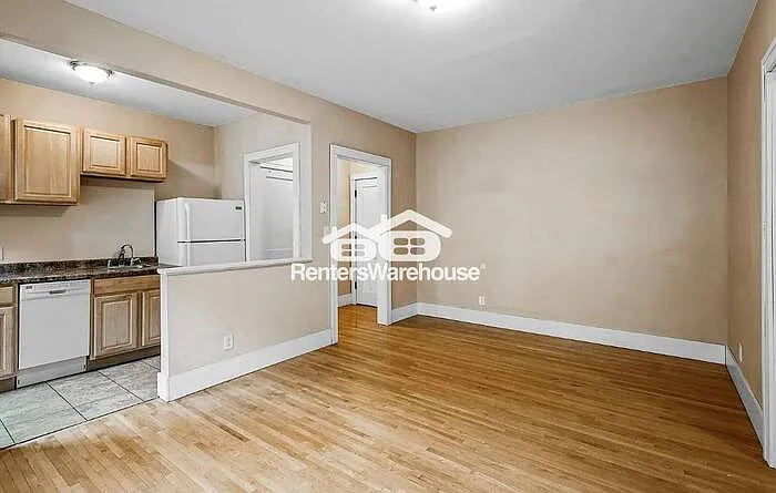 2218 Nicollet Ave #23 — Photo 10