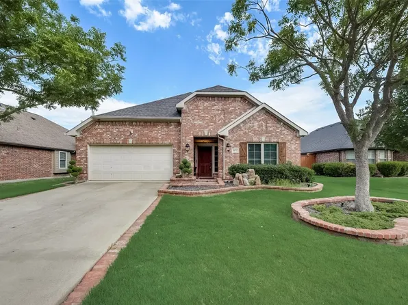10714 Saint Annes Dr, Rowlett, TX 75089