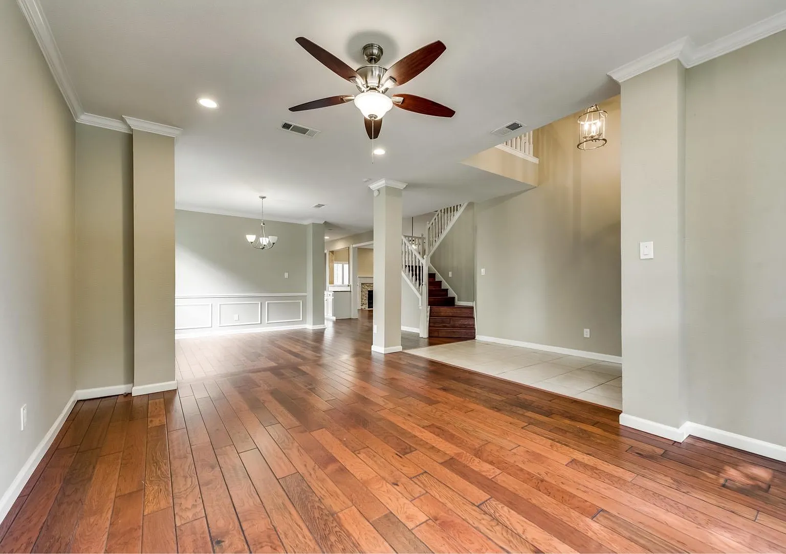 4 bed, 2.5 bath, 2873 sqft, $2,900 — Photo 4