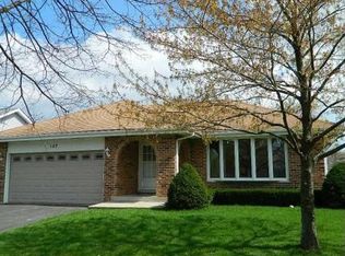 127 S Pershing Ave, Mundelein, IL 60060