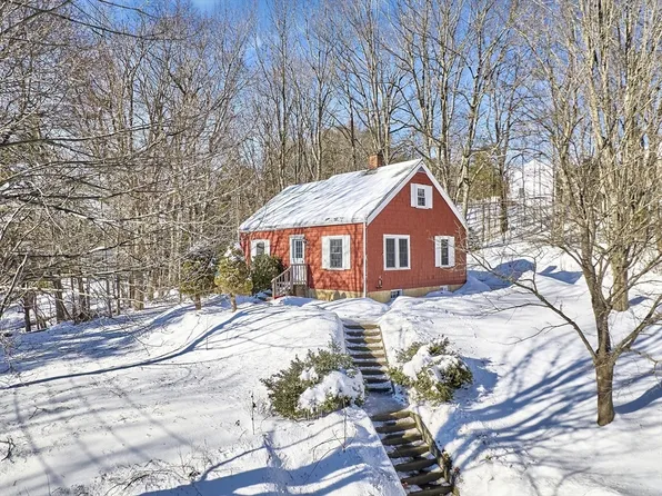 594 Betty Spring Rd, Gardner, MA 01440