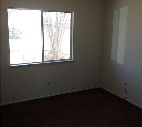 4th image of 39415 171st St E