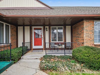2364 Radcliff Village Dr SE, Grand Rapids, MI, 49546