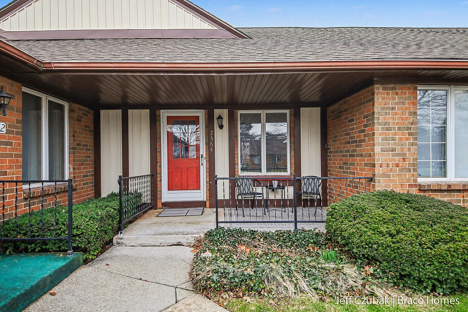 2364 Radcliff Village Dr SE photo 1