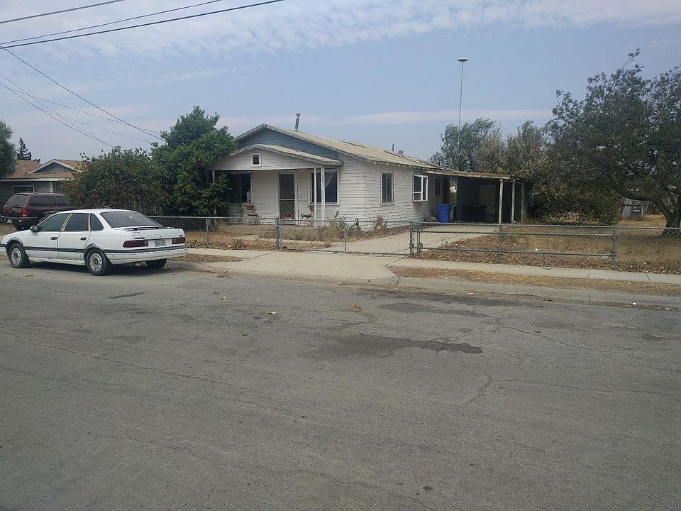 2nd image of 24 8th St