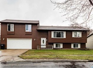 816 S Lakota Ave, Brandon, SD 57005