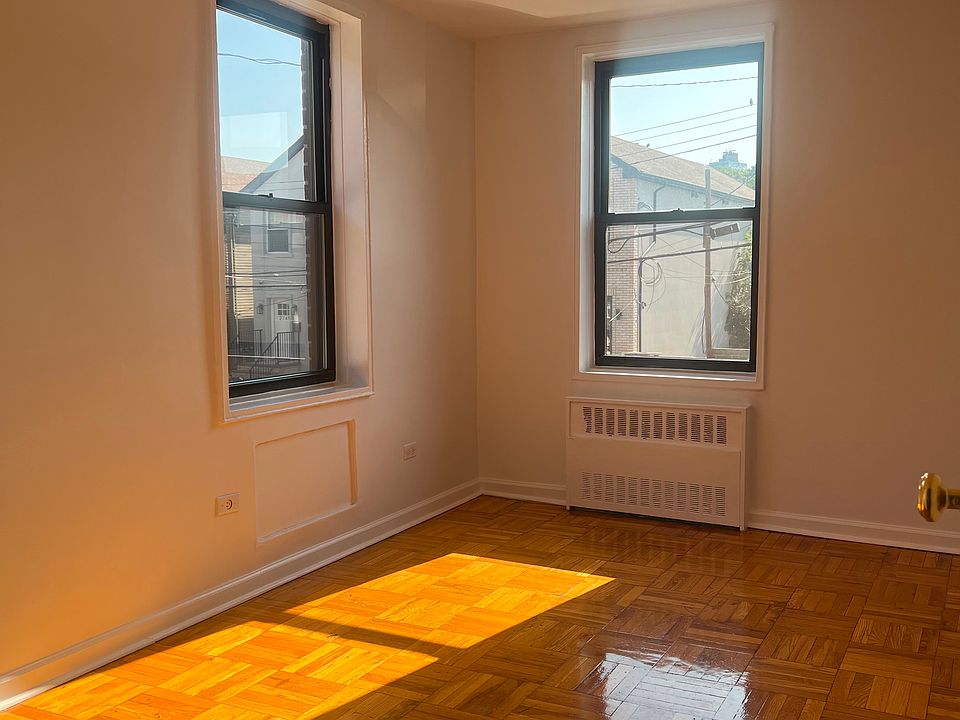 1st image of 611 Banner Ave APT 1M