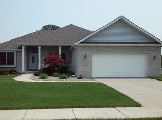 371 128th Pl, Crown Point, IN 46307