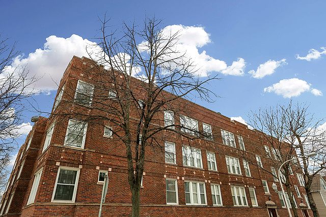 1st image of 2941 W Belle Plaine Ave #3C