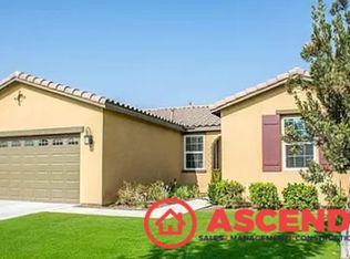 14600 Yellow Lupine Dr, Bakersfield, CA 93314