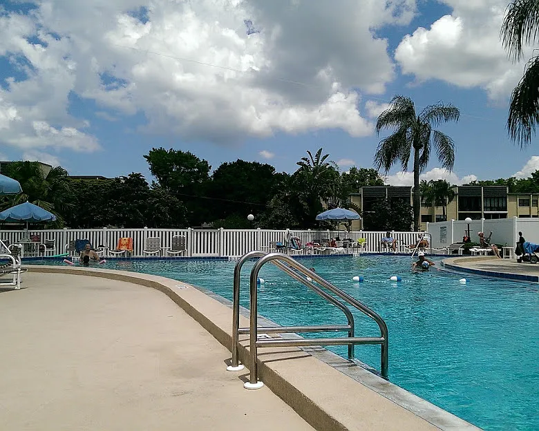 Rosemary Ln, Largo — Photo 4